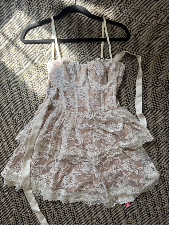 Cider Dresses & Skirts - Ivory Lace Tiered Corset Dress
